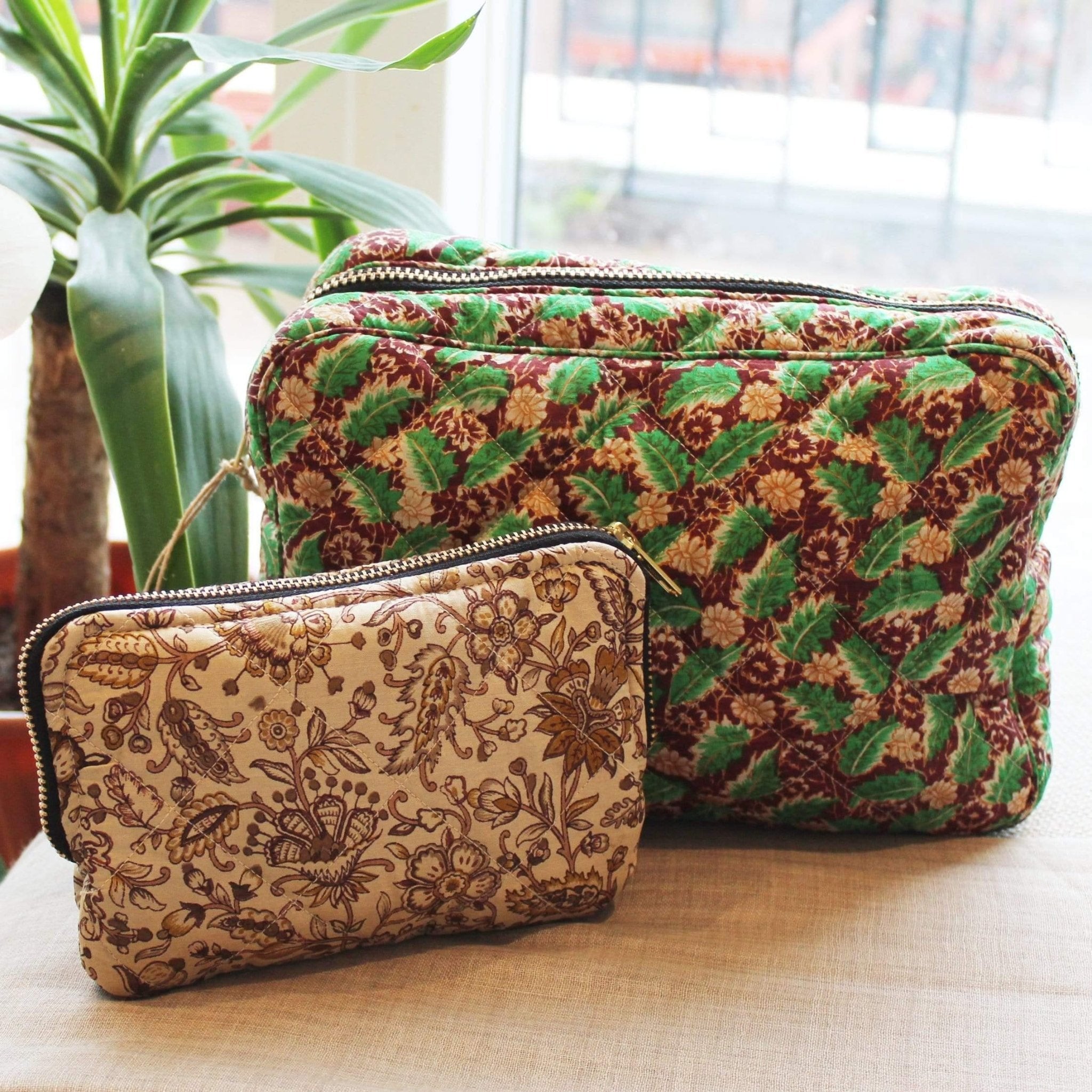 Premium Recycled Silk Make - up Bag + Recycled Silk WashBag (One - Off Print) - Ammpoure Wellbeing